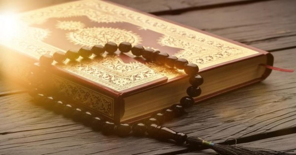 تفسير حلم قراءة القران