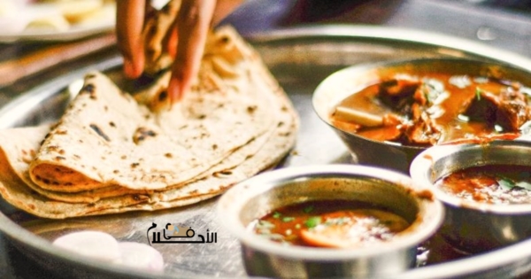 تفسير حلم الإفطار في نهار رمضان ناسيا للعزباء